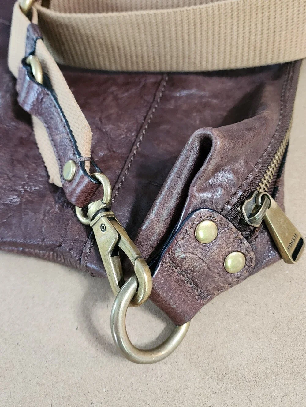 Fossil Brown Leather Messenger Crossbody Satchel Pebbled Multi Pocket Bag Y2K Lg